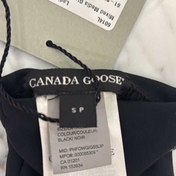 Women's Canada Goose Mixed Media Gloves in Black, Size S-NWT - Picture 6 of 7